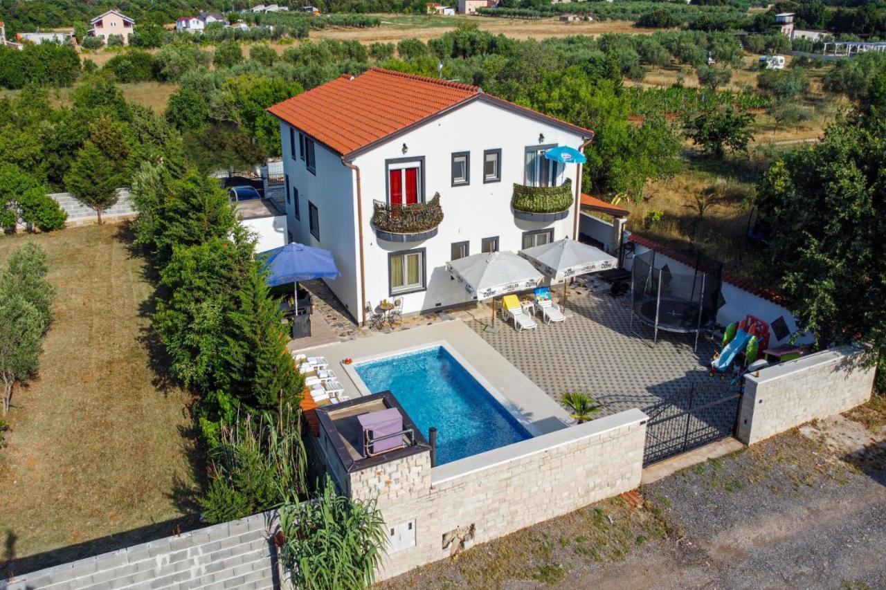Apartments With Pool In Pula,Croatia Zewnętrze zdjęcie