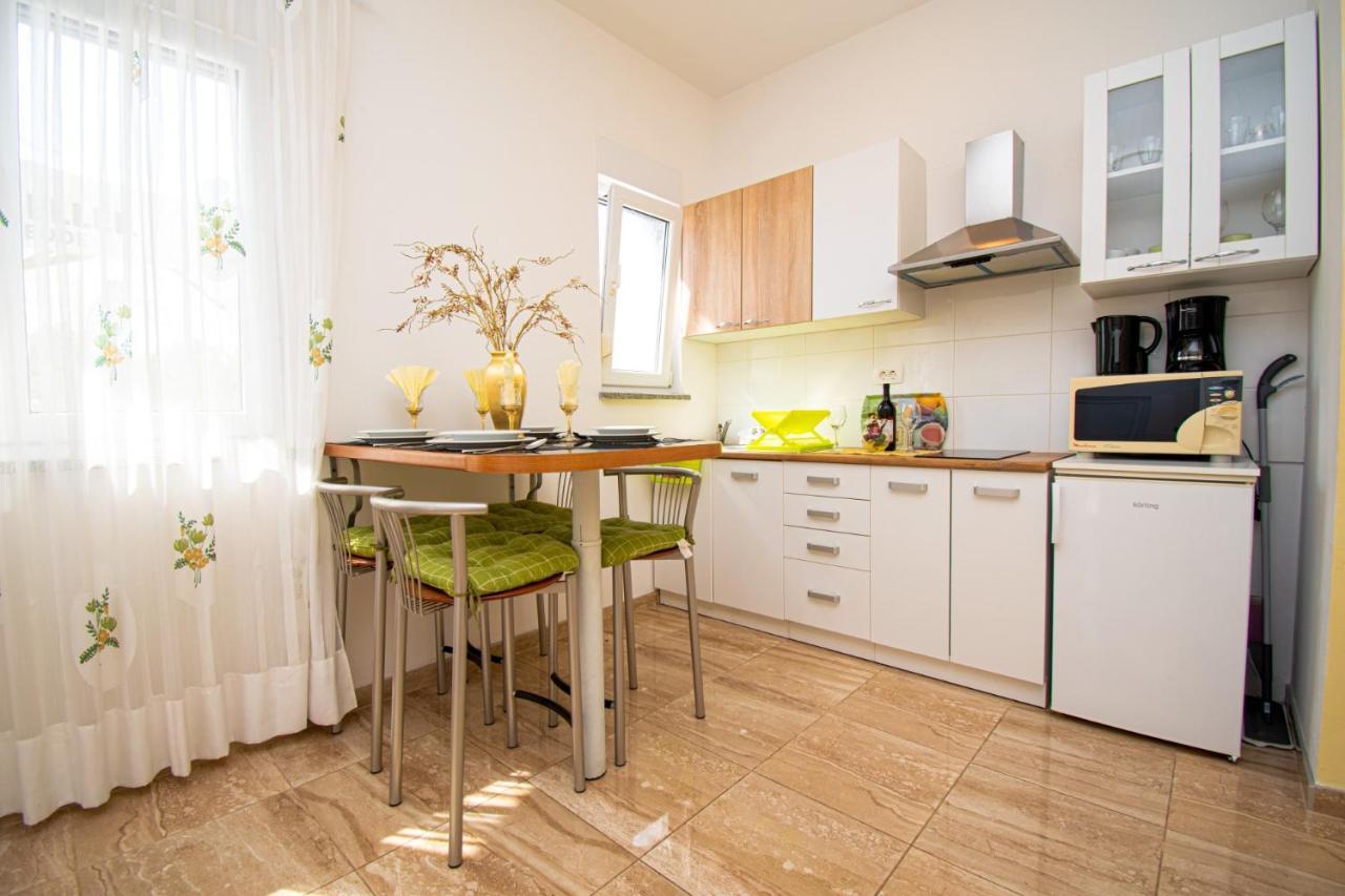 Apartments With Pool In Pula,Croatia Zewnętrze zdjęcie